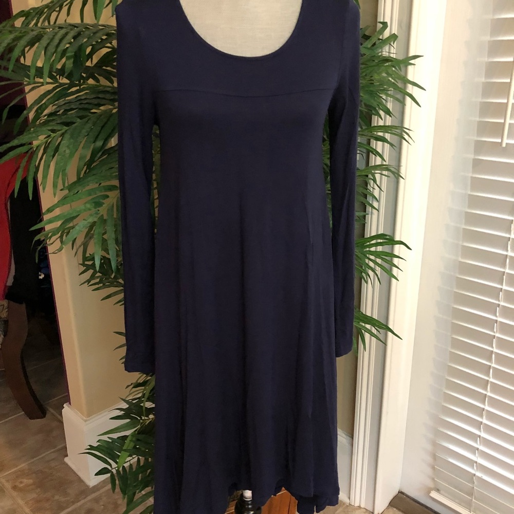 BCBGeneration  NAVY KNIT DRESS HI LO ASYMMETRICAL